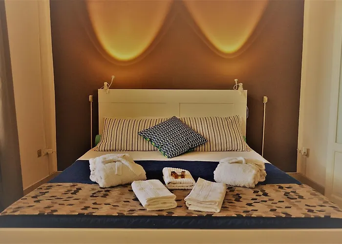 Dietro al Massimo Palermo